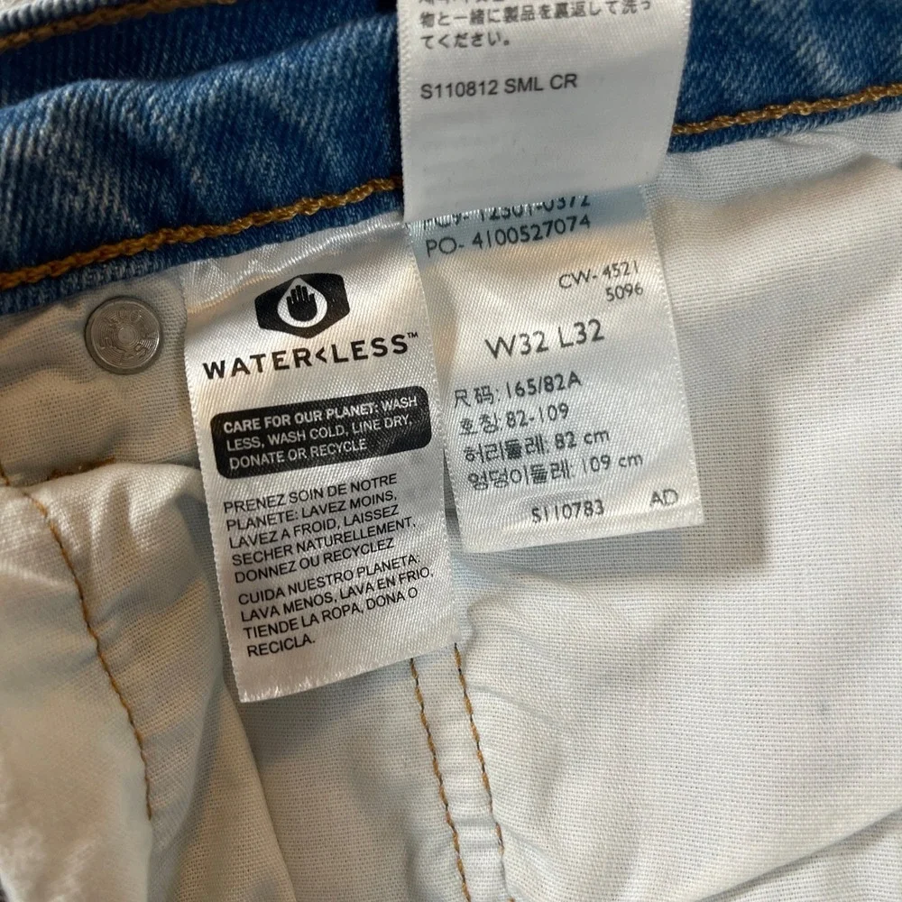 Levis 501 Mens Jeans W32 L32 Light Wash Distressed Button Fly Straight Leg